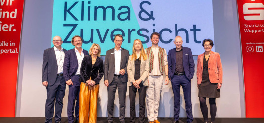 Gruppenbild des WUppertaler Nachhaltigkeitskongresses 2025