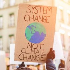 Plakat "System chance not climate change"